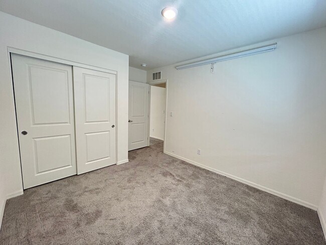 Building Photo - Newly Built Single Story Home Near Nellis AFB!