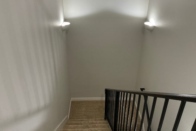 Building Photo - A Cozy Contemporary and Stylish Condo 2BR/...