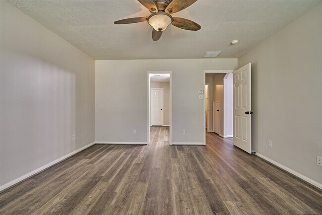 Building Photo - 274 Fairwind Trail Dr