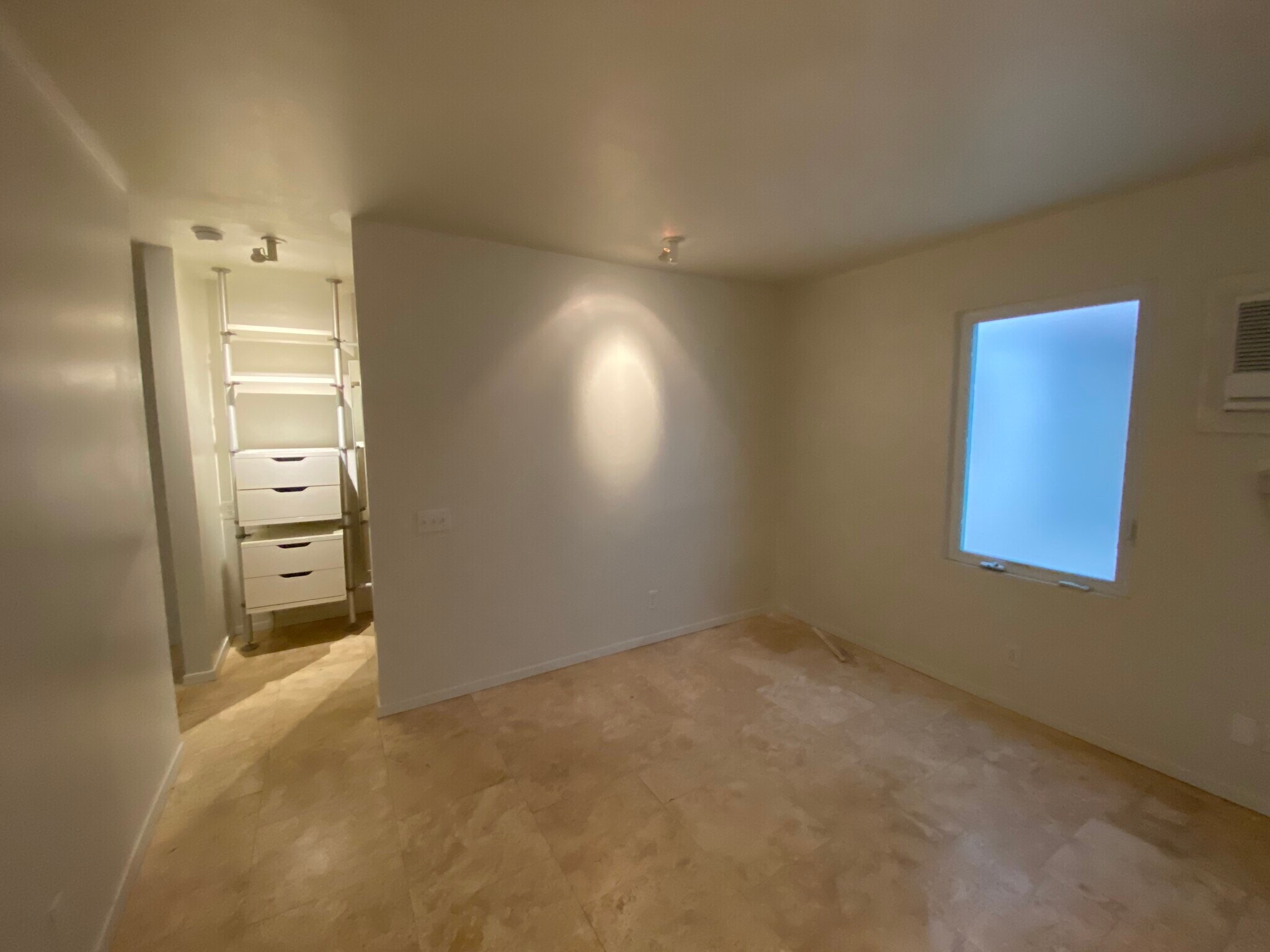 Building Photo - 801 Henry Clay Ave