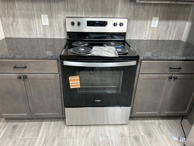 Building Photo - 316 Timber Ridge Dr