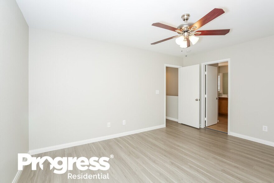 Building Photo - 9116 Spirit Canyon Ave
