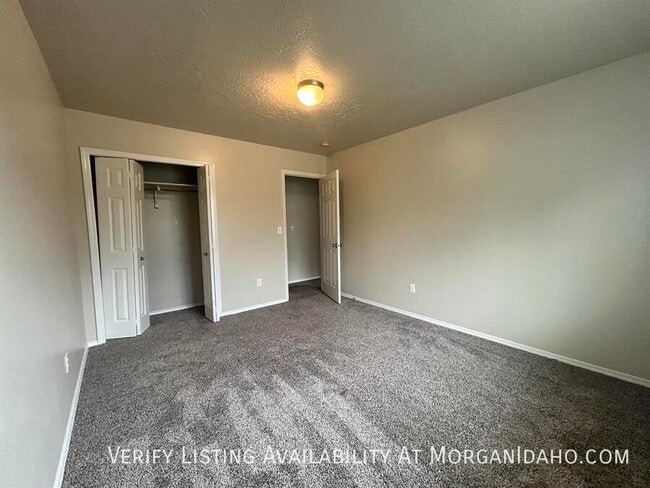 Building Photo - 5498 S Loughs Way