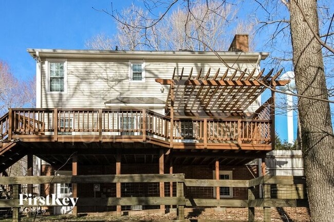 Building Photo - 7137 Avenbury Cir