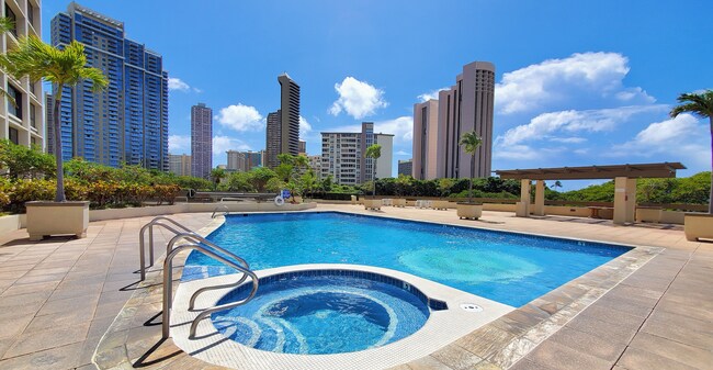 Building Photo - Luxury High-Rise Living with Panoramic Oce...