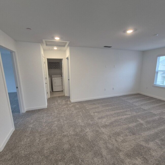 Building Photo - Brand New 4 Bedroom Home in Lennar's Cyan Community