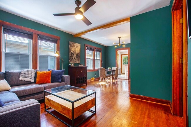 Building Photo - 4342 Pearl St