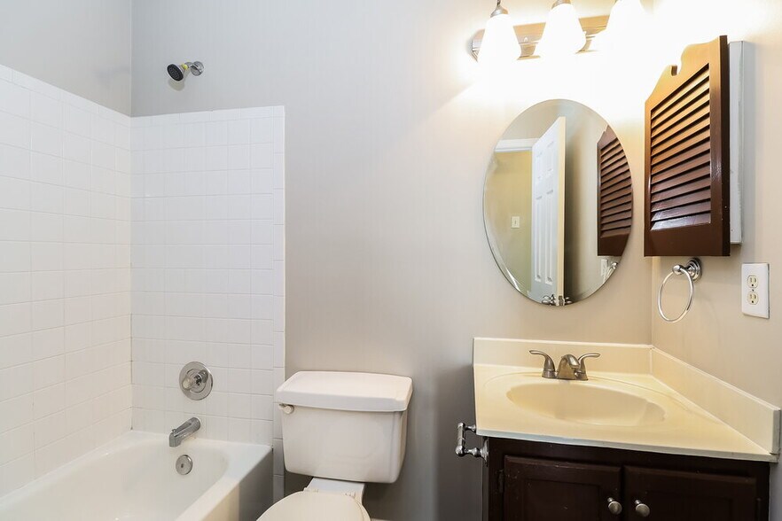 Building Photo - 3664 Stonefield St SW