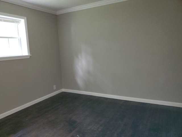 Building Photo - 102 Dogwood Ln