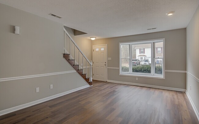 Building Photo - 828 Brickwood Ct