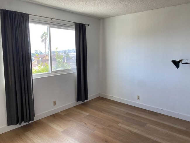 Building Photo - 81 Camelot Ct