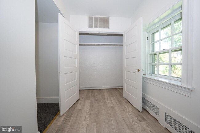 Building Photo - 504 Harriton Rd