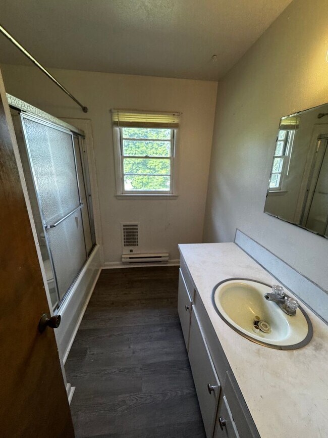 Building Photo - 3/1 House in Kingstown, NC (Shelby)