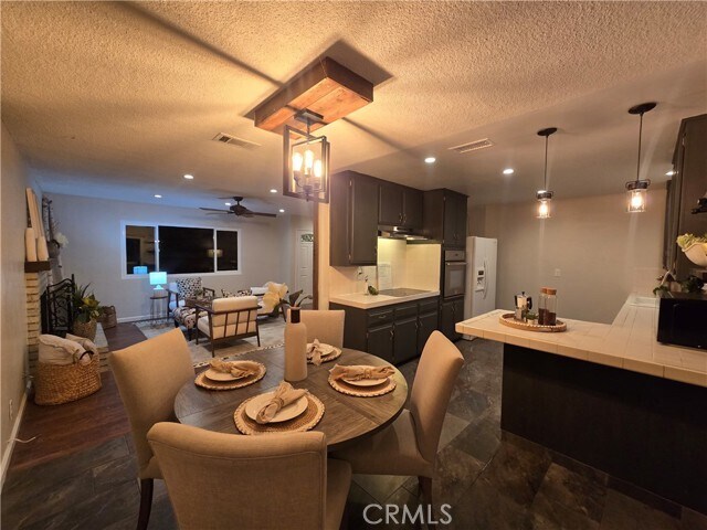 Building Photo - 607 Sixth St