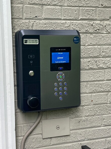 key fob entry - 820 S Arlington Mill Dr