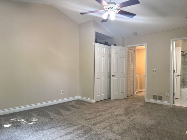 Building Photo - Beautiful Victoria Village Townhomes!