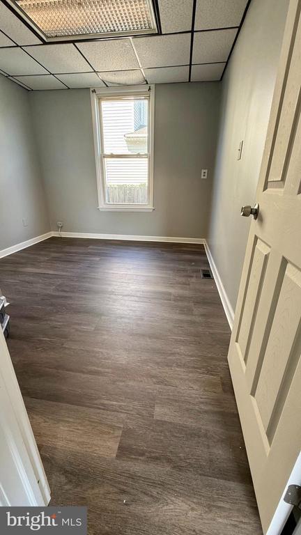 Building Photo - 5910 Hamilton Ave