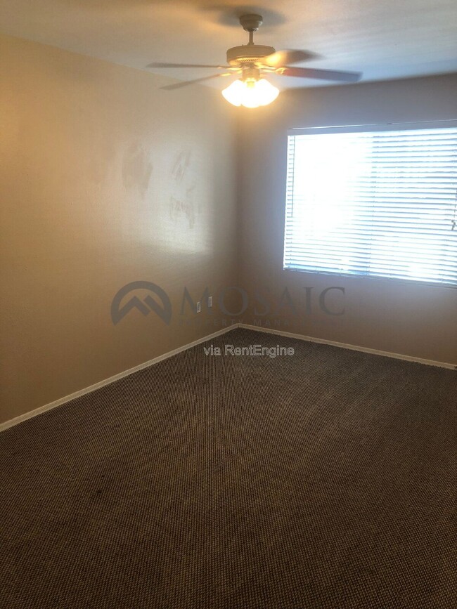 Building Photo - 2134 E Broadway Rd