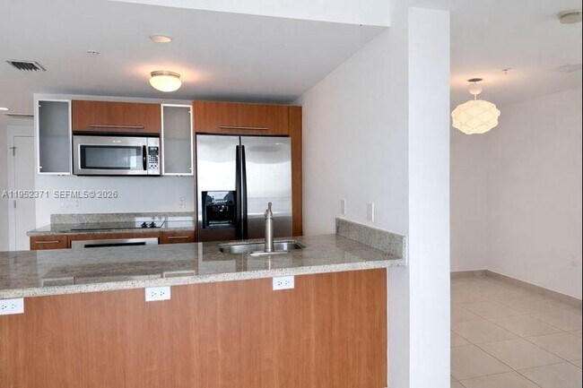 Building Photo - 185 SW 7th St