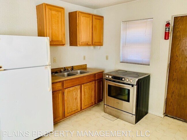 Building Photo - 2129 5th Ave