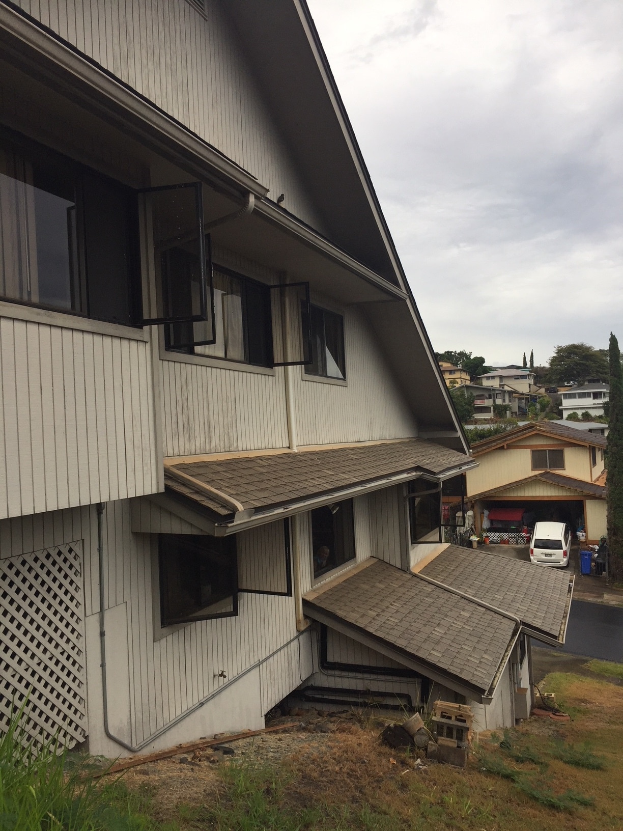 Building Photo - 99-576 Hoio St