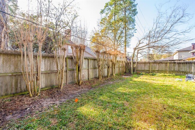Building Photo - 16014 Sweet Fern St