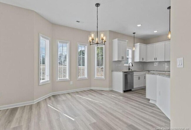 Building Photo - 7001 Summerlin Dr