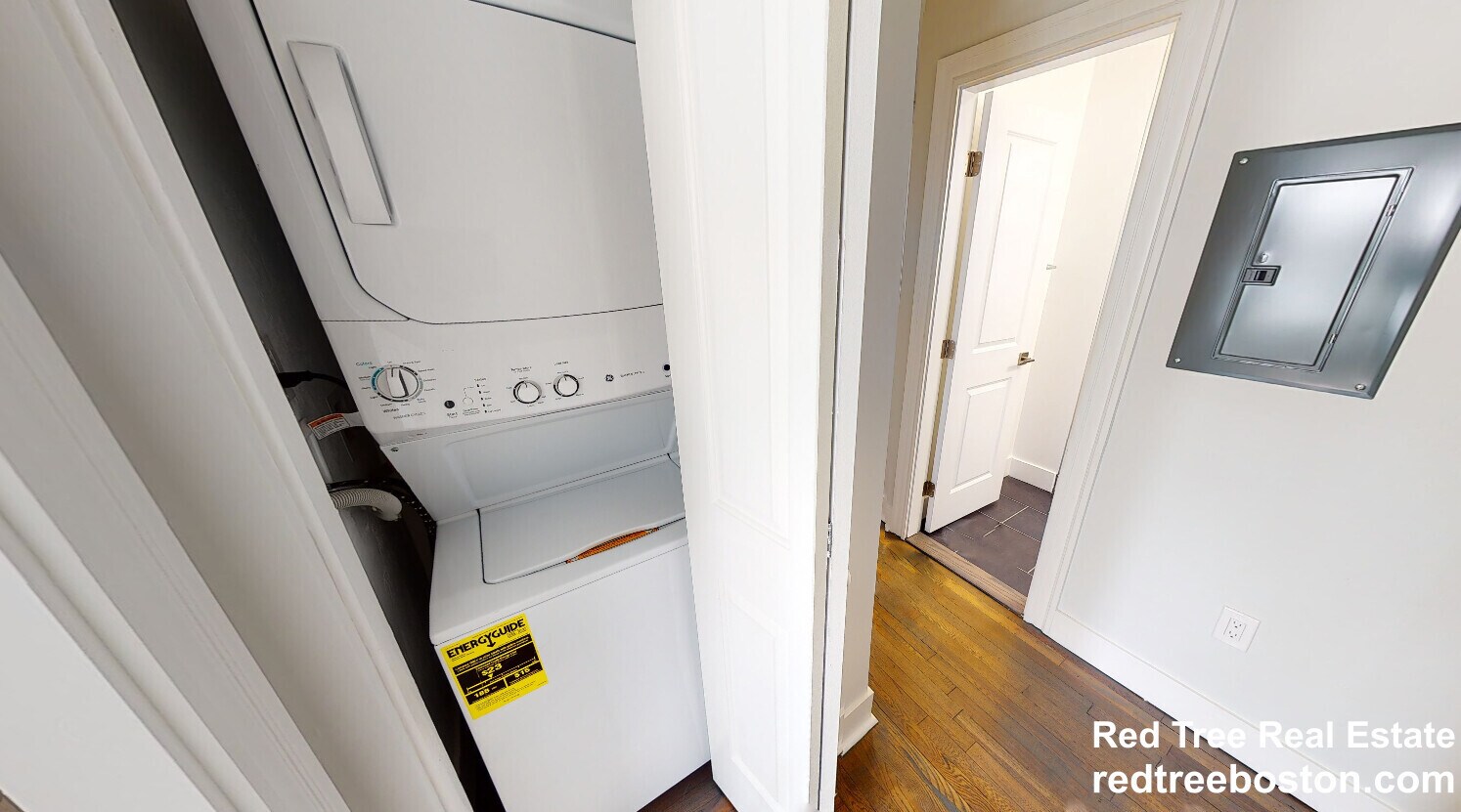 Building Photo - 81 Park Dr