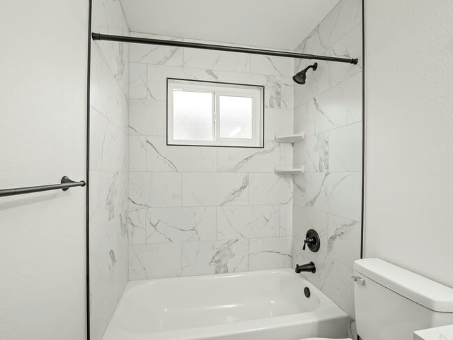 Building Photo - 2126 N Glenn Ave