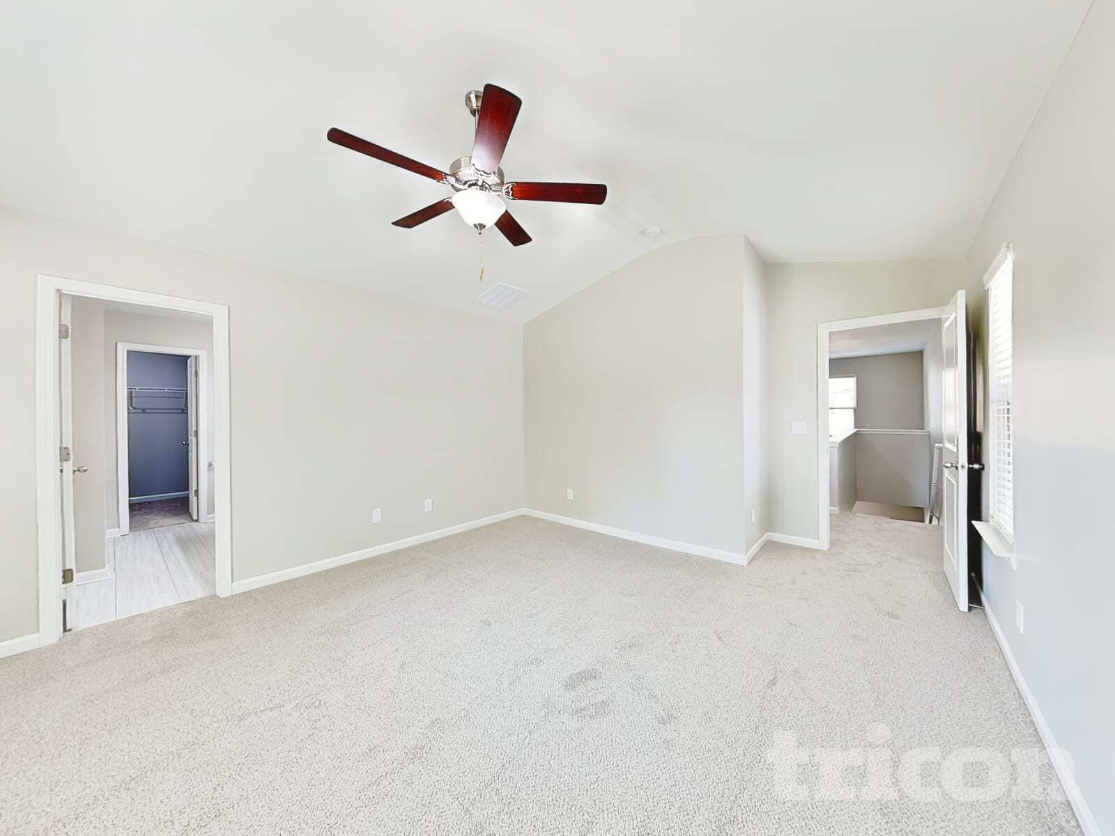 Building Photo - 138 Spring Knoll Dr