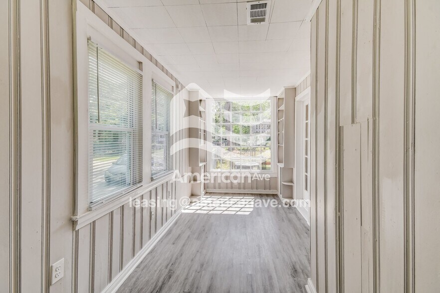 Building Photo - 54 Vonora Ave