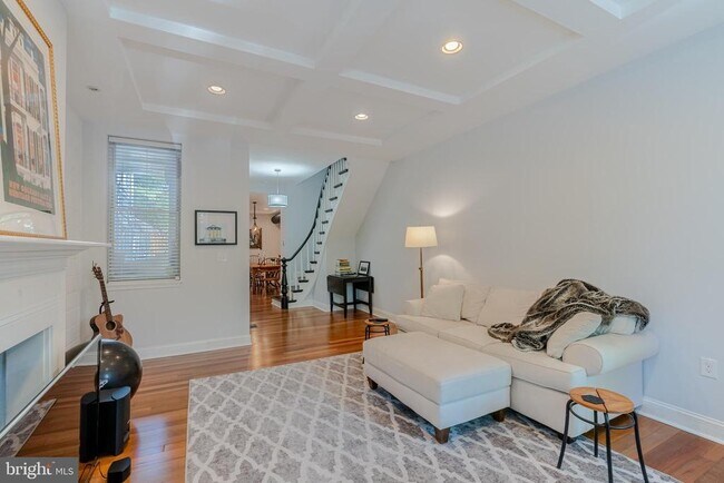 Building Photo - 223 S Collington Ave