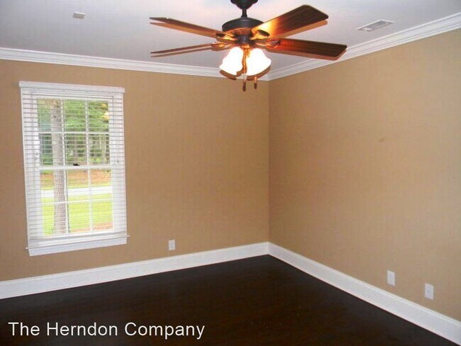 Building Photo - 4 br, 2.5 bath House - 797 Lake Laurie Drive