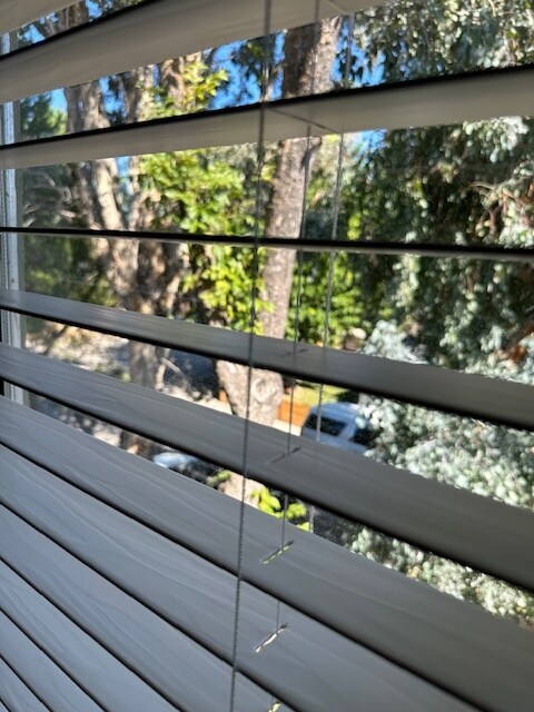 Building Photo - 512 Fein Ave