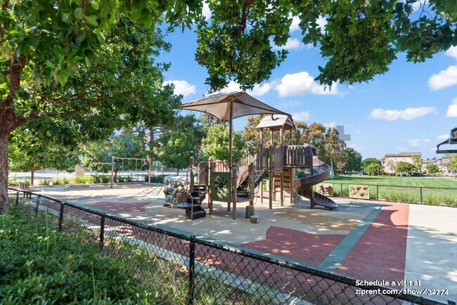 Building Photo - 929 Glen Valley Terrace