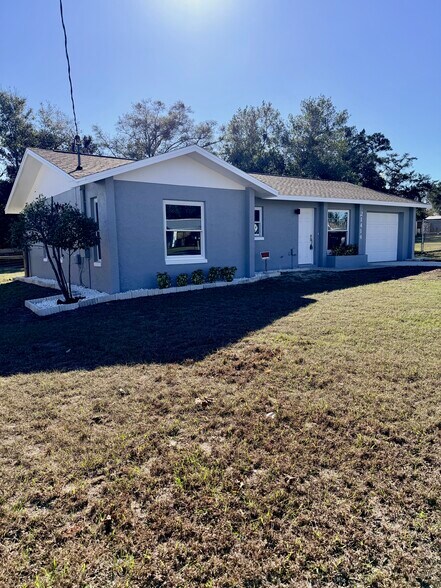front - 21414 SW Honeysuckle St