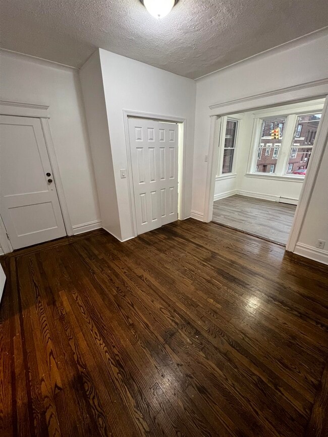 Building Photo - 222 66th St