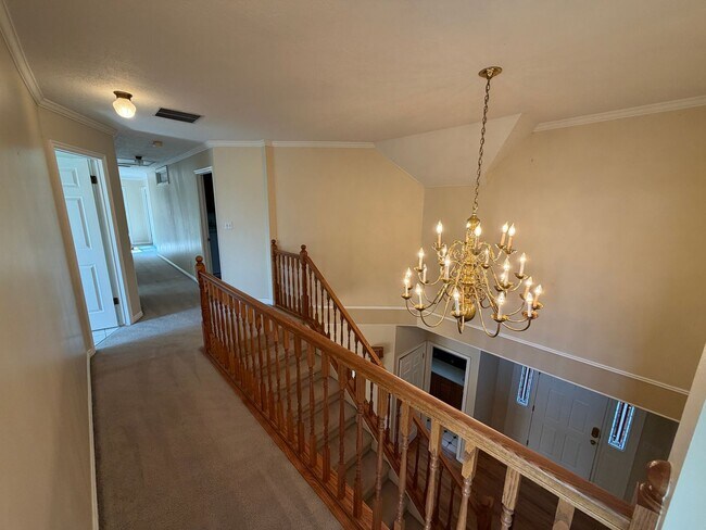 Building Photo - 479 S Palisade Dr