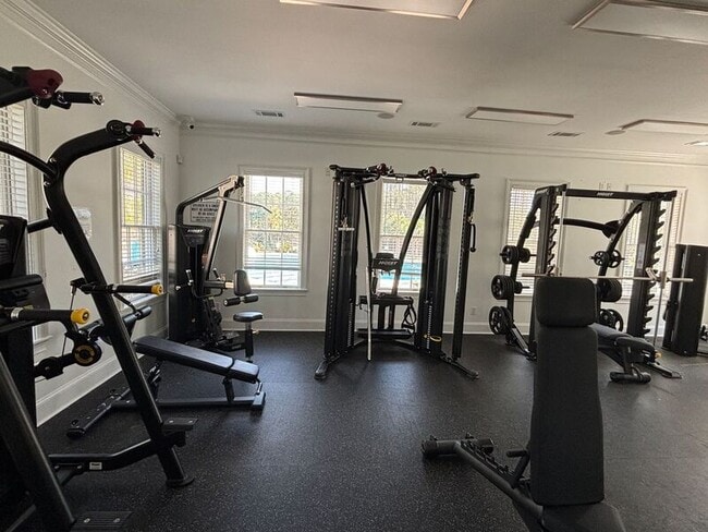 Building Photo - 3340 Billings St