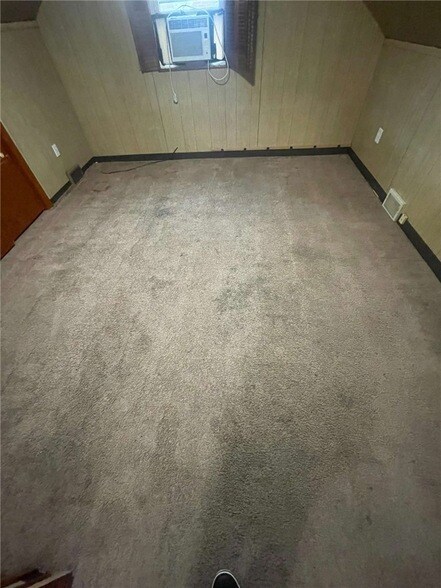 Building Photo - 149 Parkwood Rd