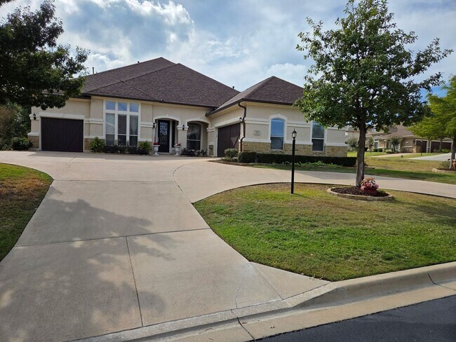 Primary Photo - The Ridge at Alta Vista