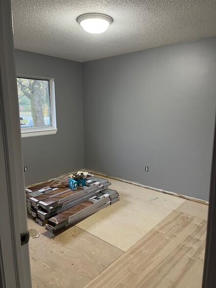 Bedroom1 - 1312 Illinois Dr