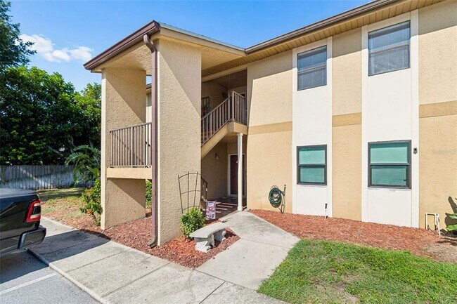 Building Photo - 10100 Sailwinds Blvd N