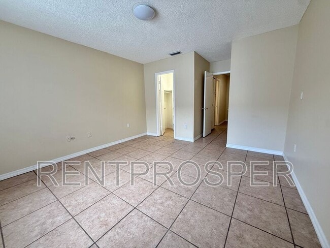 Building Photo - 4149 S Semoran Blvd