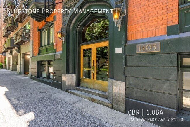 Building Photo - 1405 SW Park Ave