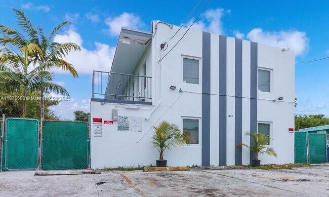 Building Photo - 1245 NW 60th St