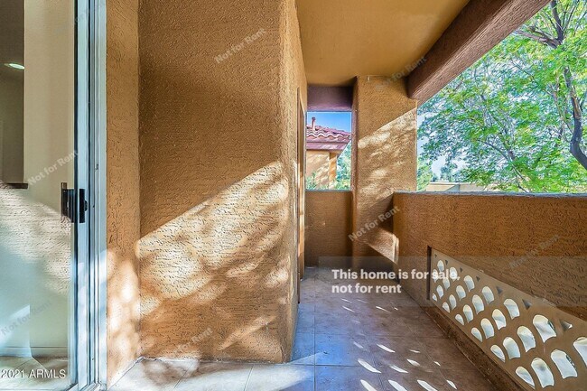Building Photo - Premium Luxury 2 Bed 2 Bath condo with nicel view!!