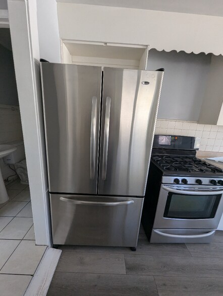 Building Photo - 410 S G St