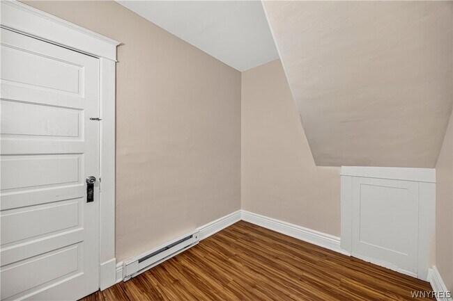 Building Photo - 563 Humboldt Pkwy
