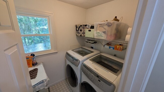 Building Photo - 20 Winterberry Way